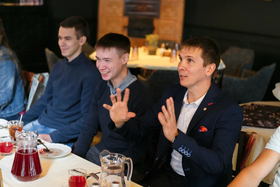 Предсезонный завтрак с болельщиками команды в кафе Калачи