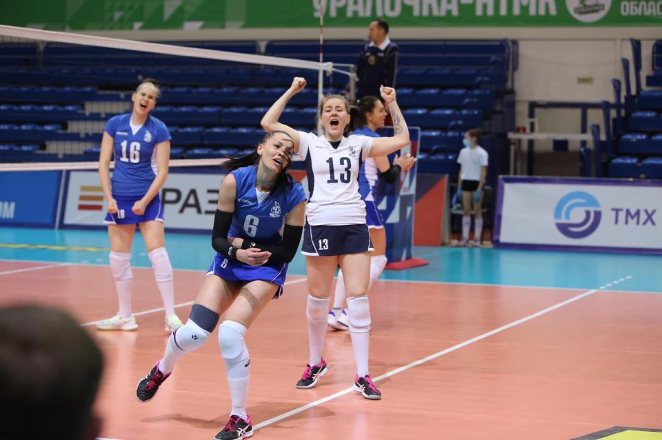 Чемпионат России: Уралочка-НТМК — Динамо-Метар